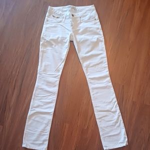 Robin's Jean Marilyn 25